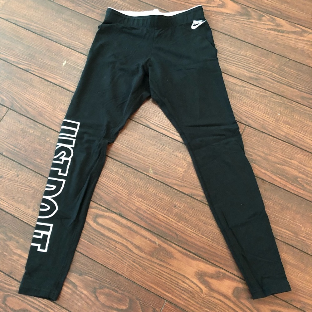 Nike leggings